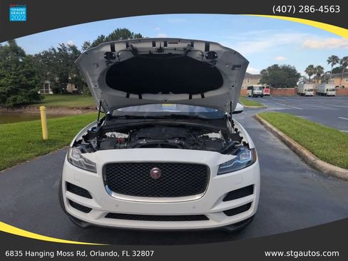 Used 2017 Jaguar F-PACE Prestige AWD/4WD image 39