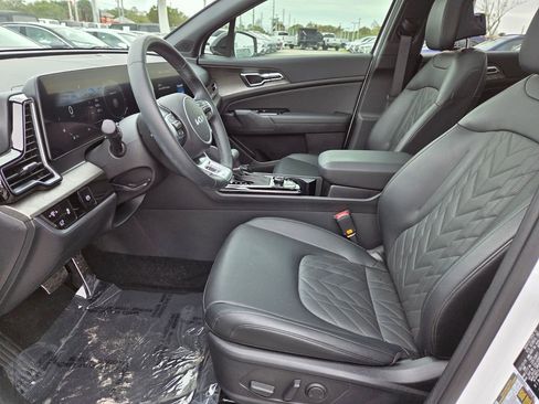 Used 2025 Kia Sportage X-Pro image 23