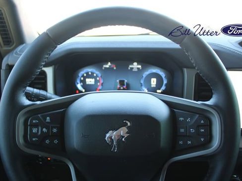 New 2025 Ford Bronco Outer Banks image 17