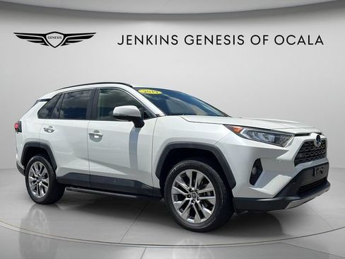Used 2019 Toyota RAV4 Limited w/ Cold Weather Package FWD image 1