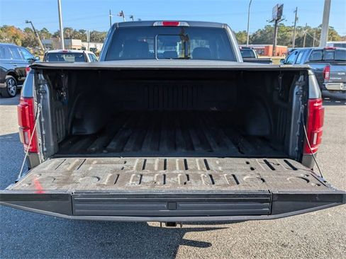 Used 2017 Ford F150 Lariat w/ Equipment Group 502A Luxury image 12