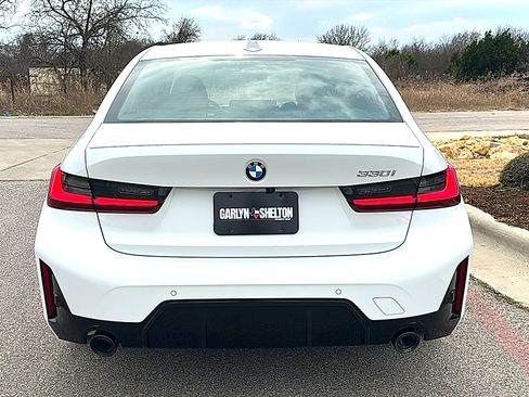New 2026 BMW 330i Sedan w/ M Sport Package RWD image 7
