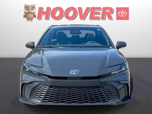 Used 2025 Toyota Camry SE w/ Multimedia Upgrade Package FWD image 6