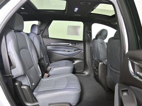Used 2023 Buick Enclave Essence w/ Experience Buick Package AWD/4WD image 15