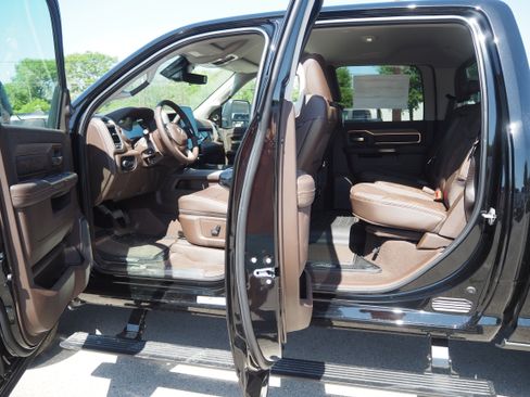 New 2025 RAM 3500 Longhorn image 11