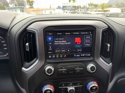 Used 2020 GMC Sierra 3500 Denali w/ Denali Ultimate Package AWD/4WD image 39
