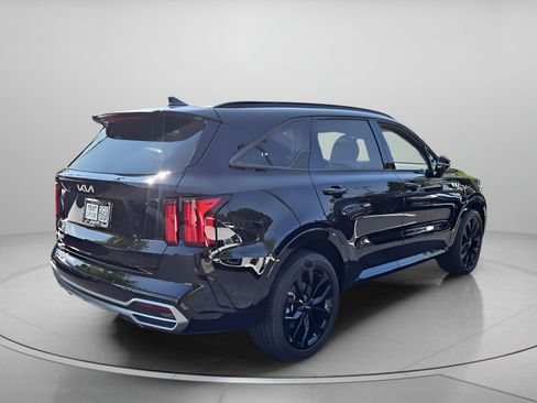 Used 2023 Kia Sorento SX FWD image 5