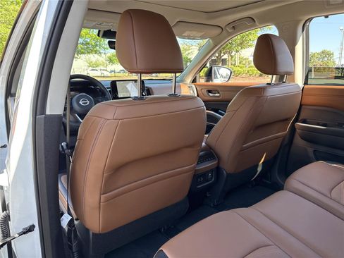 Used 2025 Nissan Pathfinder Platinum w/ Cargo Package FWD image 20