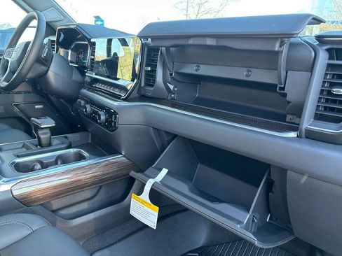 New 2026 Chevrolet Silverado 1500 LT Trail Boss w/ LT Trail Boss Premium Package image 18