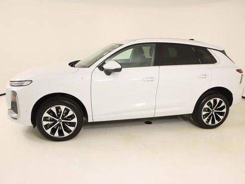 New 2026 Audi Q3 quattro 2.0T image 2