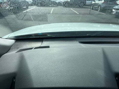 Used 2025 Toyota Camry LE image 33