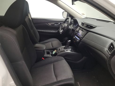 Used 2019 Nissan Rogue SV AWD/4WD image 21