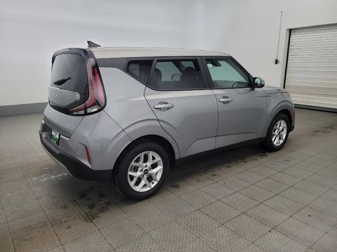 Used 2023 Kia Soul LX w/ LX Technology Package image 10