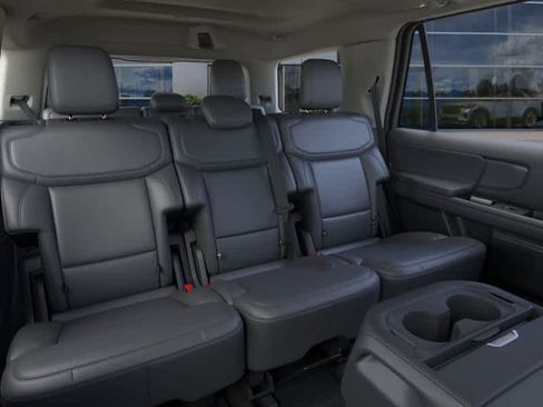 New 2026 Ford Expedition Active AWD/4WD image 11