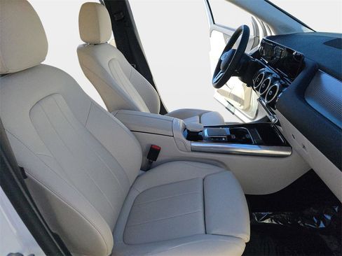 Used 2022 Mercedes-Benz GLA 250 image 12