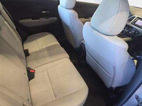 Used 2019 Honda HR-V LX image 13
