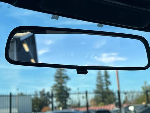 Used 2004 Honda S2000 image 20