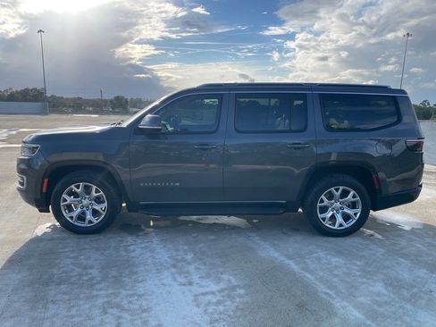 Used 2022 Jeep Wagoneer Series II image 4