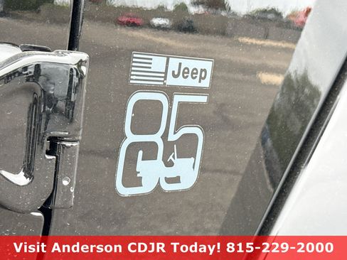 New 2026 Jeep Gladiator Sport AWD/4WD image 17