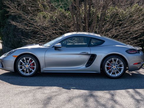 Certified 2025 Porsche 718 Cayman S image 2