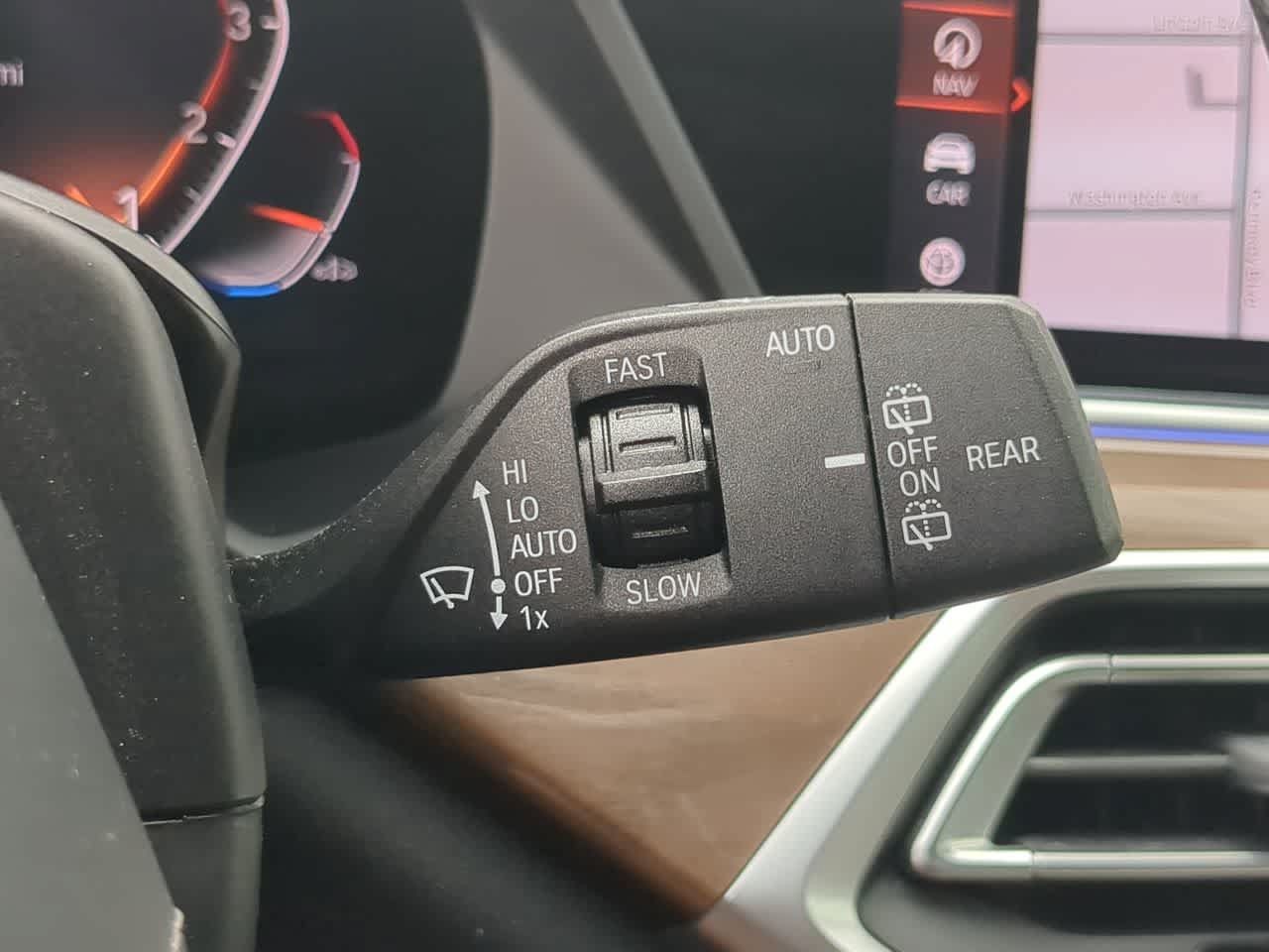 Used 2020 BMW X5 sDrive40i w/ Premium Package RWD image 28