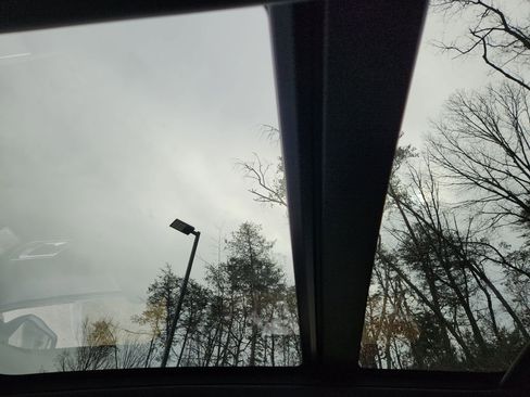 New 2026 Land Rover Range Rover Velar Dynamic SE image 27