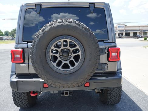 Used 2021 Jeep Wrangler Unlimited Rubicon AWD/4WD image 4