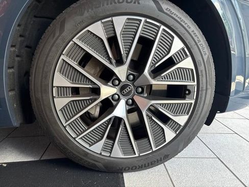 Used 2024 Audi Q8 e-tron Premium Plus AWD/4WD image 14