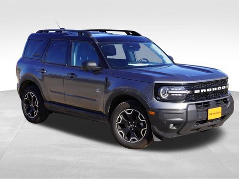 Used 2025 Ford Bronco Sport Outer Banks w/ Outer Banks Tech Package+ AWD/4WD image 1