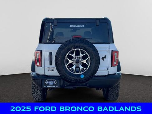 New 2025 Ford Bronco Badlands image 4