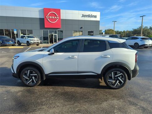 Certified 2025 Nissan Kicks SV w/ SV Premium Package image 7