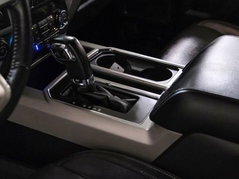 Used 2019 Ford F150 Lariat image 22