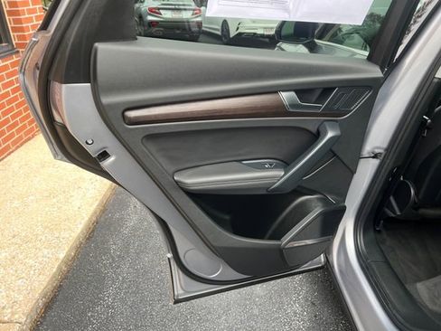 Used 2024 Audi Q5 2.0T Premium Plus image 23