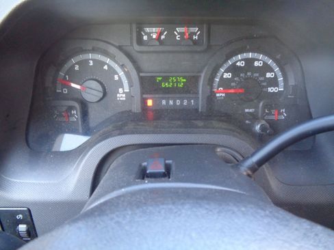 Used 2013 Ford E-250 and Econoline 250 Extended w/ PWR Group RWD image 8