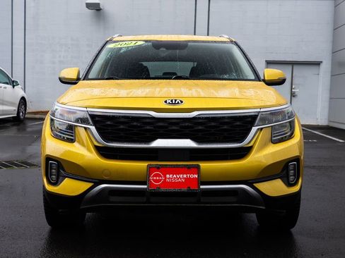 Used 2021 Kia Seltos SX w/ SX Sunroof Package AWD/4WD image 2