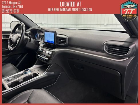 Used 2020 Ford Explorer XLT w/ Equipment Group 202A AWD/4WD image 35