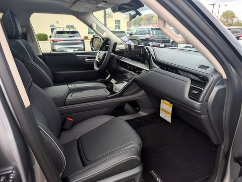 Certified 2026 INFINITI QX80 Luxe AWD/4WD image 20
