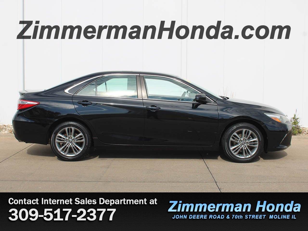 Used 2015 Toyota Camry SE FWD image 1