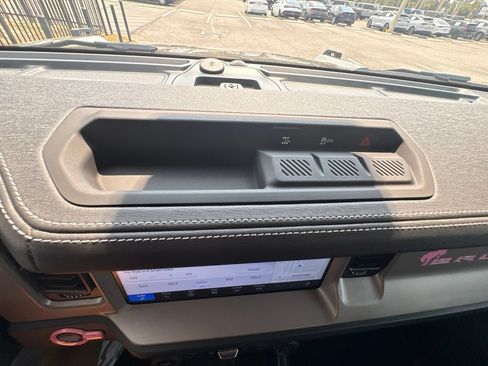 Certified 2025 Ford Bronco Outer Banks AWD/4WD image 44