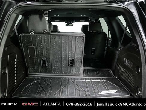 Used 2023 Chevrolet Tahoe Premier RWD image 32