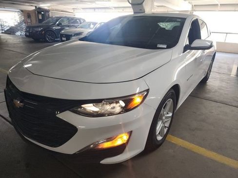 Used 2020 Chevrolet Malibu LS w/ Driver Confidence Package II FWD image 4