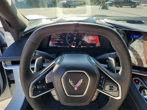 Used 2023 Chevrolet Corvette Stingray Premium Conv w/ Z51 Performance Package image 18