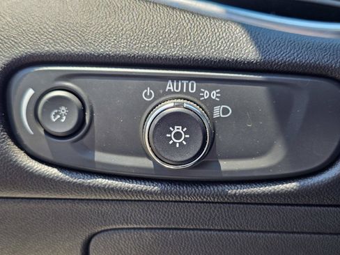 Used 2024 Chevrolet Malibu LT FWD image 19