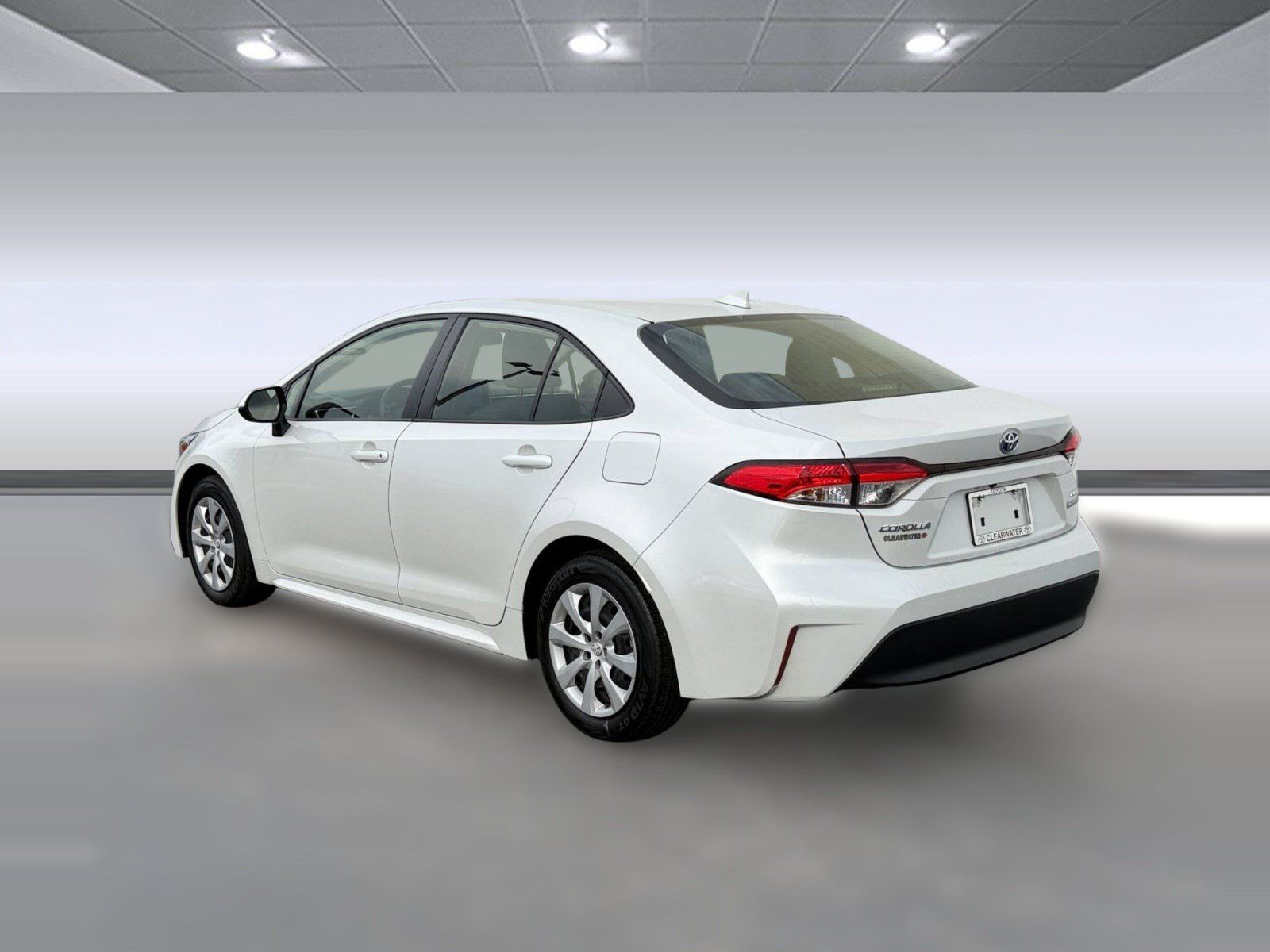 Used 2024 Toyota Corolla LE FWD image 3