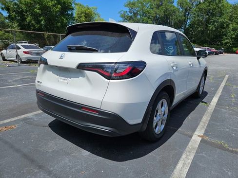 Certified 2023 Honda HR-V LX image 8