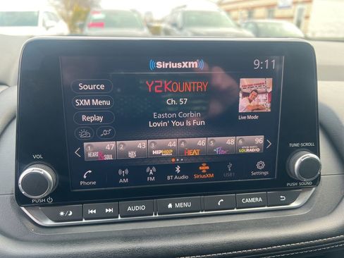 Used 2024 Nissan Rogue SV image 50