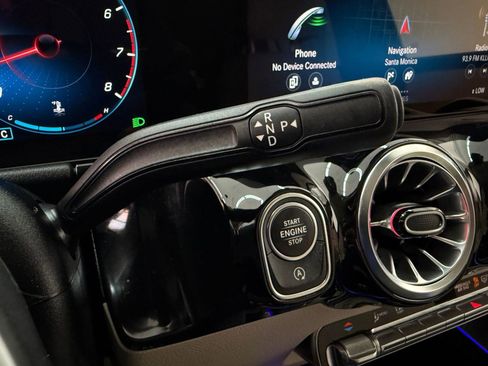 Used 2023 Mercedes-Benz GLA 250 4MATIC image 15