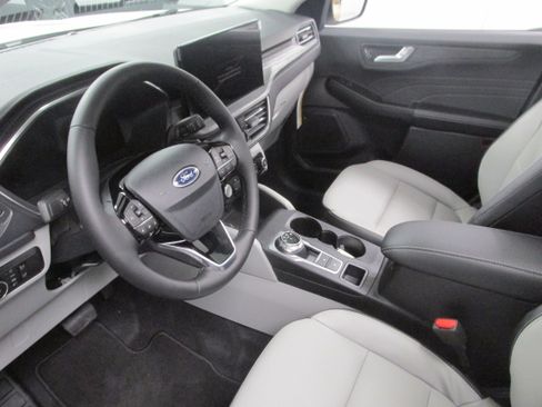 New 2026 Ford Escape Platinum w/ Equipment Group 601A image 30