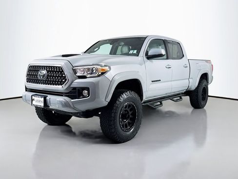 Used 2019 Toyota Tacoma TRD Sport w/ Exterior Package image 1