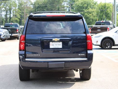 Used 2017 Chevrolet Suburban Premier AWD/4WD image 7